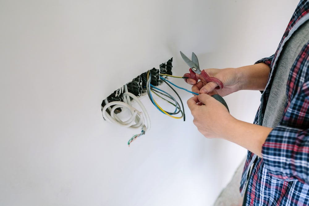 Quand faut-il refaire l’électricité d’une maison